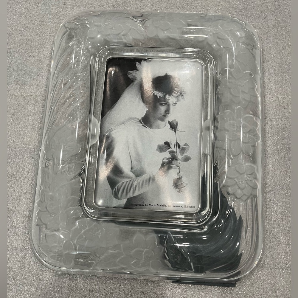 Crystal Clear Studio Glass Picture Frame 4x6 Japan VTG Clear Frosted Photo
